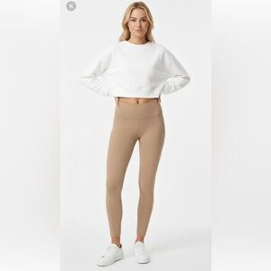 Aritzia TNA Beige Thin Leggings Size Medium